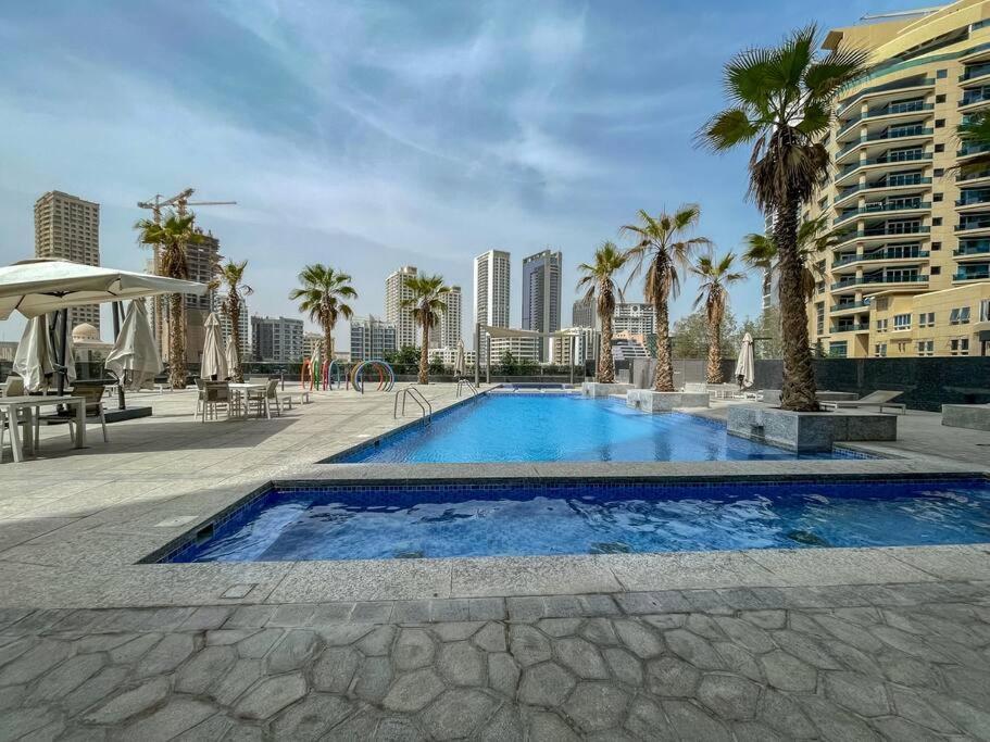 Cozy Studio In Sparkle Tower Jbr By Suiteable Ντουμπάι Εξωτερικό φωτογραφία