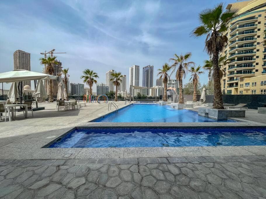 Cozy Studio In Sparkle Tower Jbr By Suiteable Ντουμπάι Εξωτερικό φωτογραφία